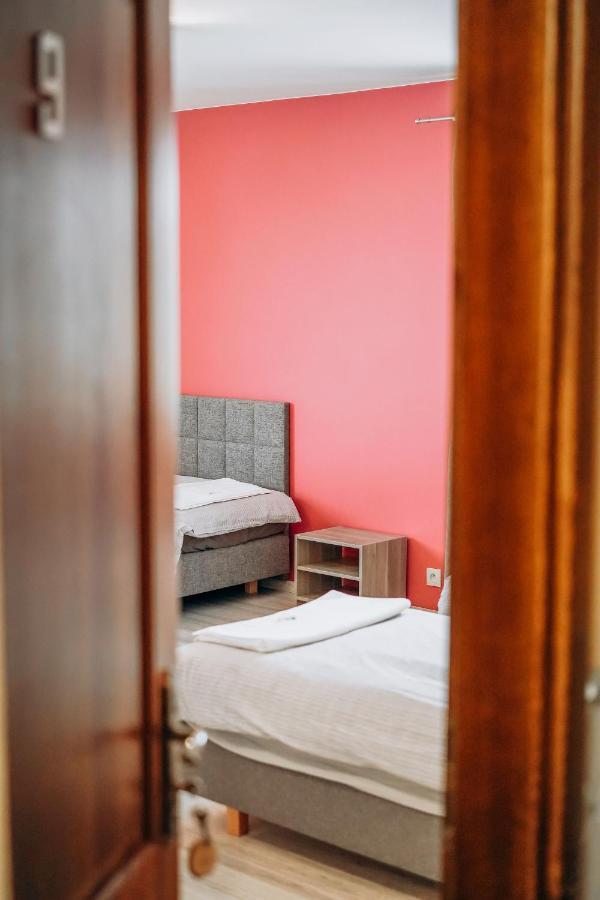 Redwood Hostel Lublino Esterno foto